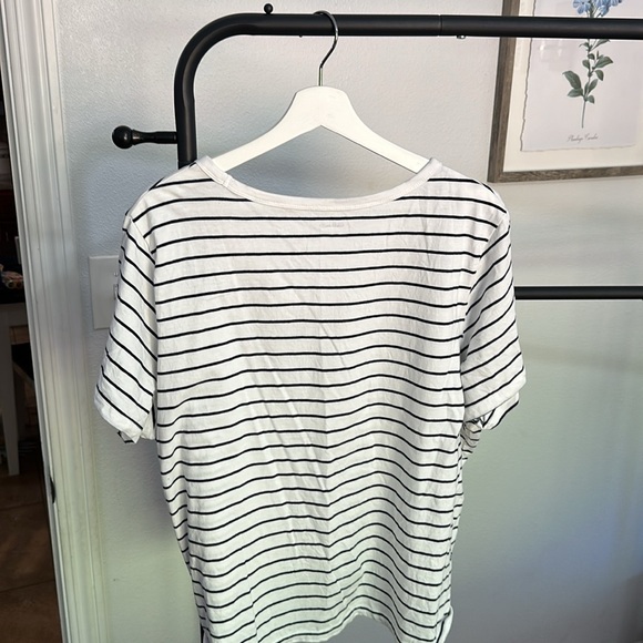 Old Navy Black and White Striped Short Sleeve T-shirt - Picture 3 of 3